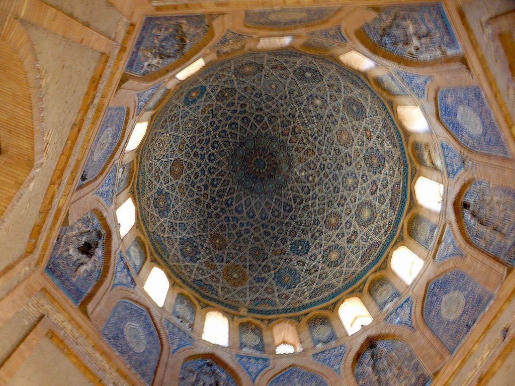 Turabek Khanum Mausoleum: A Fourteenth-Century Islamic Monument in Turkmenistan 2 Turabek Khanum Mausoleum