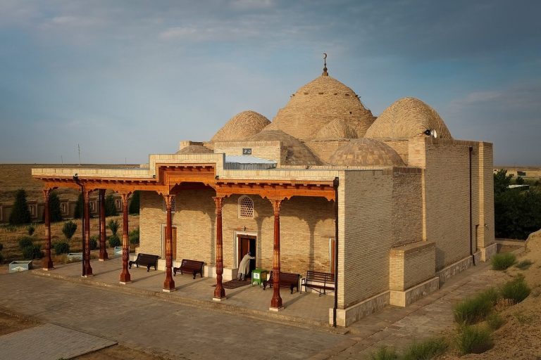 Deggaron Mosque: An Early Islamic Religious Monument in Uzbekistan