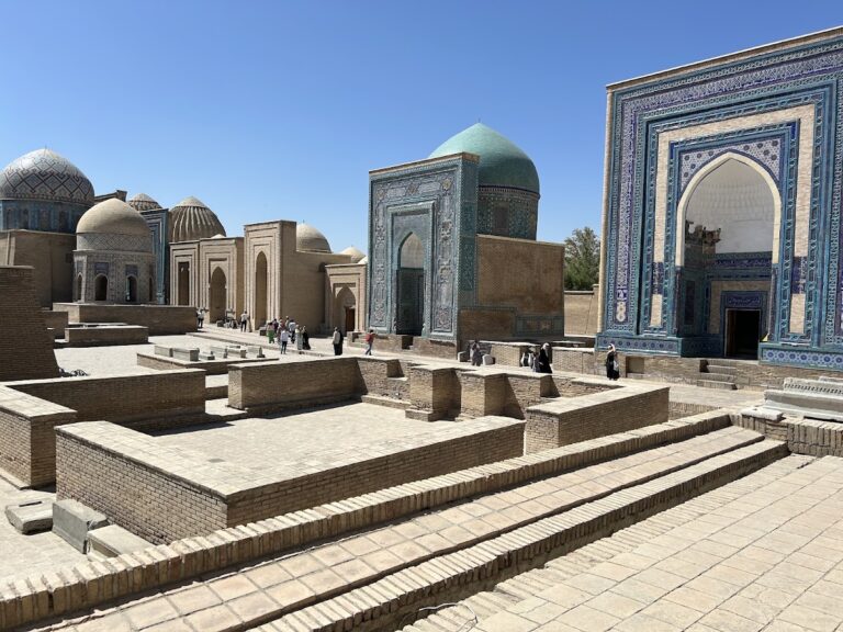 Mausoleum Qassim-ibn-Abbas: A Shrine Complex in Samarkand