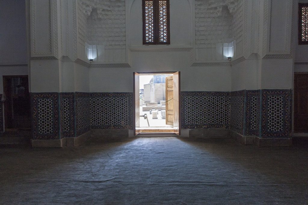 Mausoleum Qassim-ibn-Abbas: A Shrine Complex in Samarkand 1 Mausoleum Qassim-ibn-Abbas