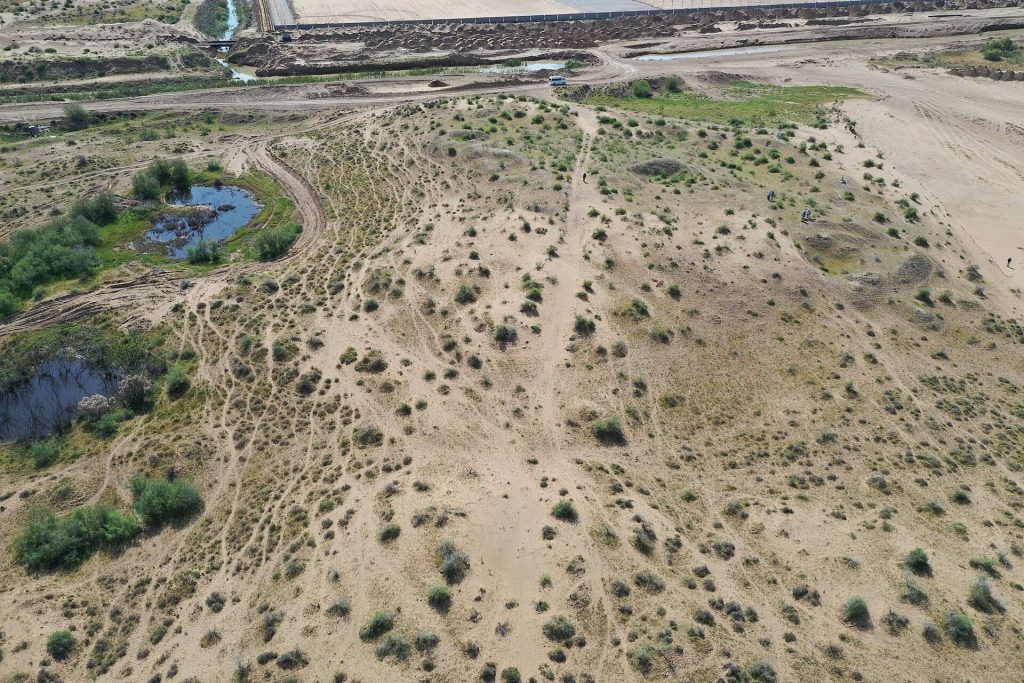 Jeitun: A Neolithic Settlement in Turkmenistan 1 Jeitun