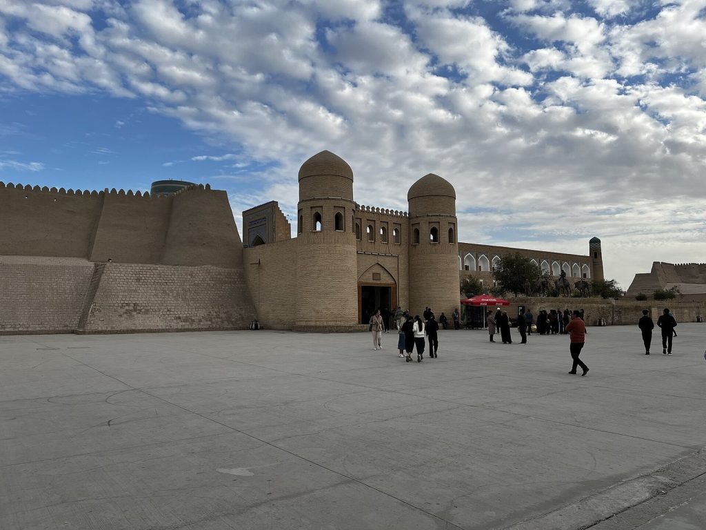 Ota darvoza: The Western Gate of Itchan Kala in Khiva 1 Ota darvoza