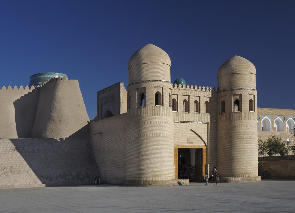 Ota darvoza: The Western Gate of Itchan Kala in Khiva 2 Ota darvoza