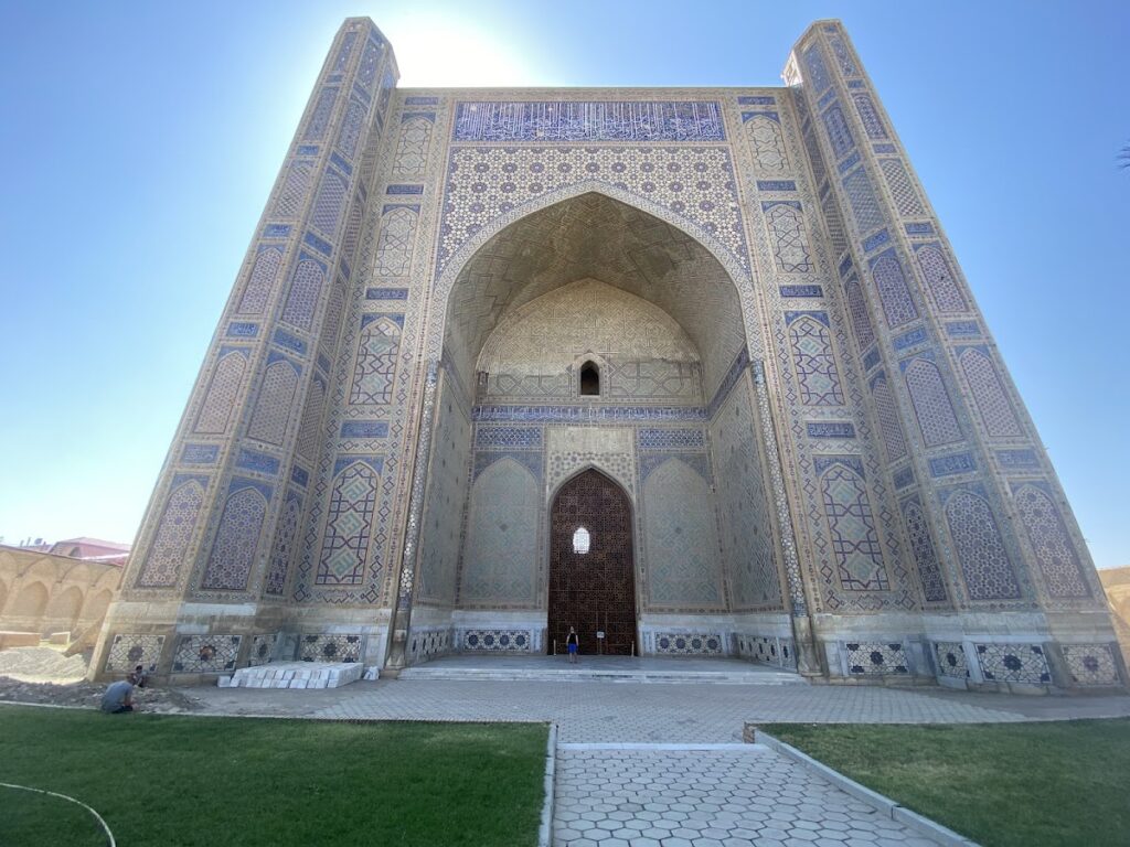 Bibi-Khanym Mausoleum: A Timurid Burial Monument in Samarkand 2 Bibi-Khanym Mausoleum