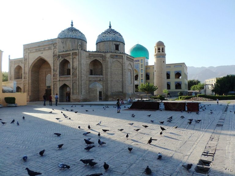 Sheikh Muslihiddin Mosque and Mausoleum: A Religious and Memorial Complex in Tajikistan