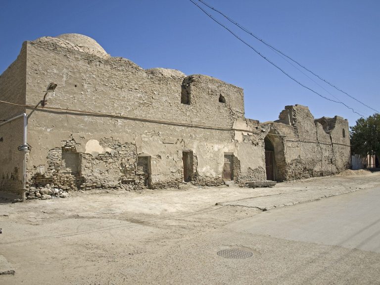 Saroyi Tash Madrasah: An Eighteenth-Century Islamic School in Bukhara