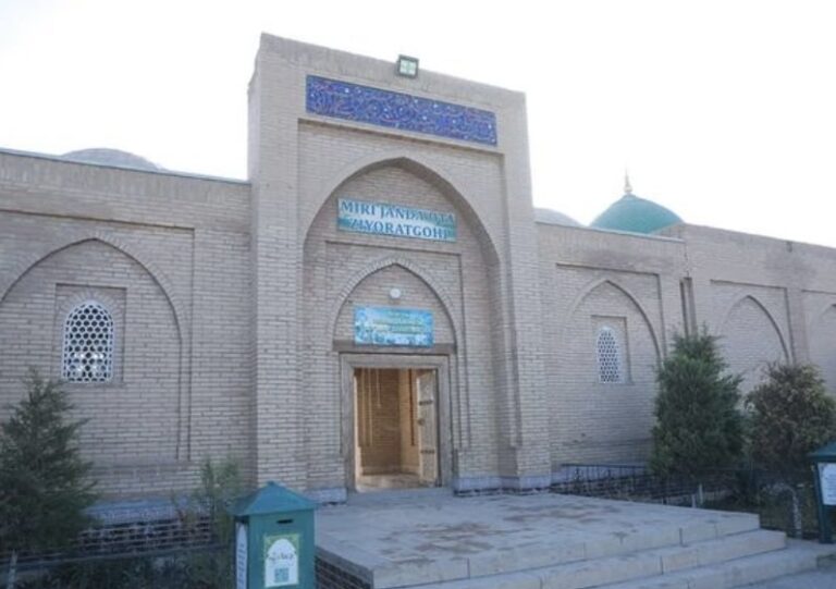 Mirijanda Mausoleum: An Islamic Burial Monument in Uzbekistan