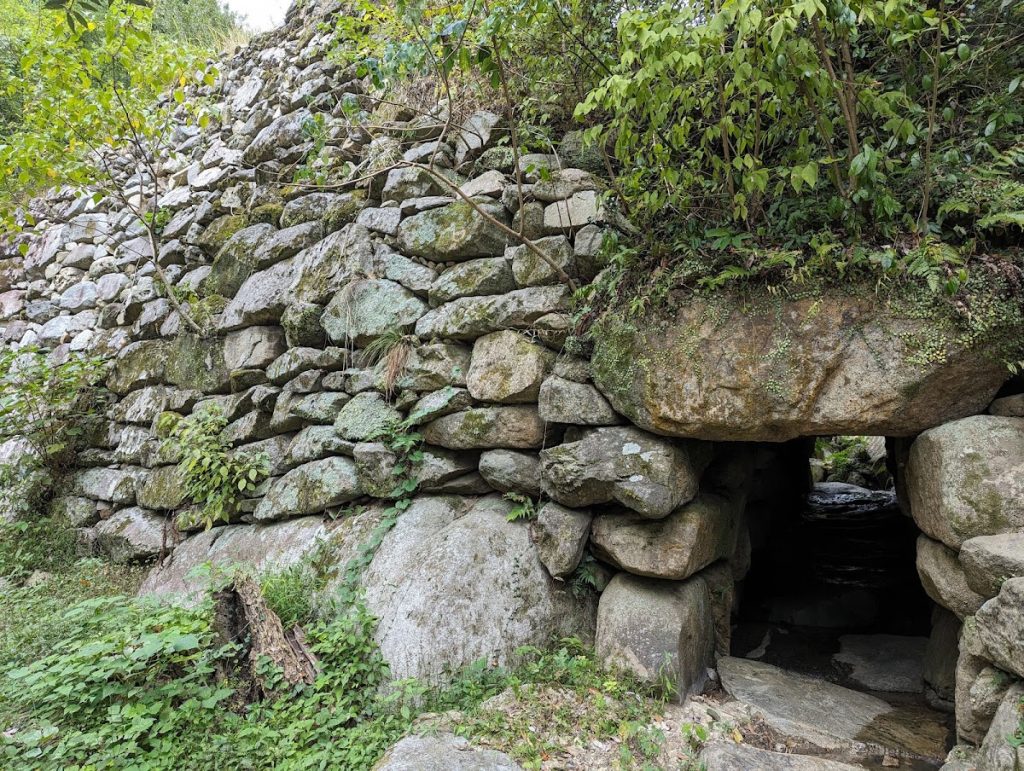 Kii Castle: A Seventh-Century Korean-Style Fortress in Japan 2 Kii Castle
