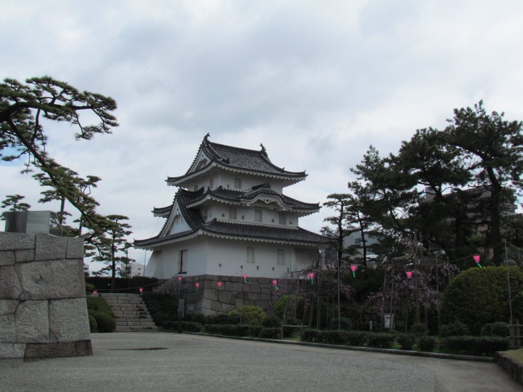 Takamatsu Castle: A Coastal Sea Castle in Japan 2 Takamatsu Castle
