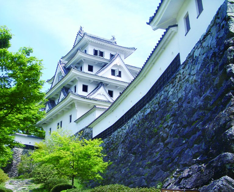 Gujō Hachiman Castle: A Mountain Fortress in Japan