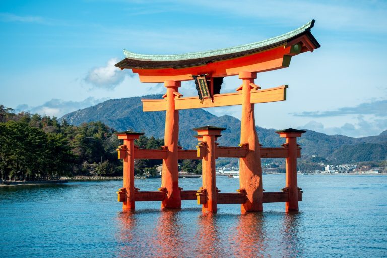 Itsukushima Shrine: Japan’s Sacred Waterfront Shinto Sanctuary
