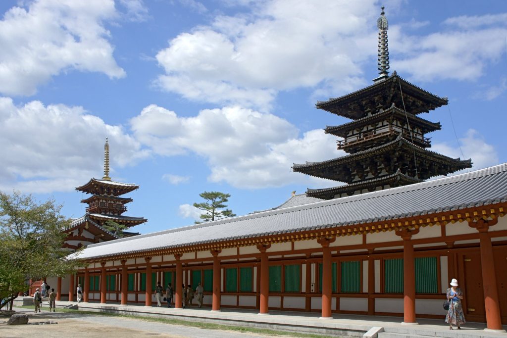 Yakushi-ji Temple: A Hossō Buddhist Temple in Nara 2 Yakushi-ji Temple