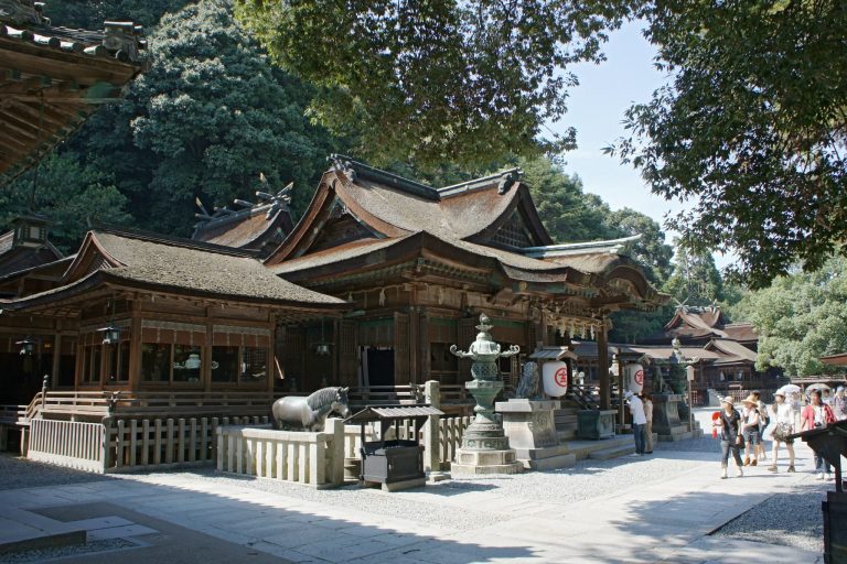 Kotohira-gū: A Shinto Shrine and Maritime Pilgrimage Center in Japan