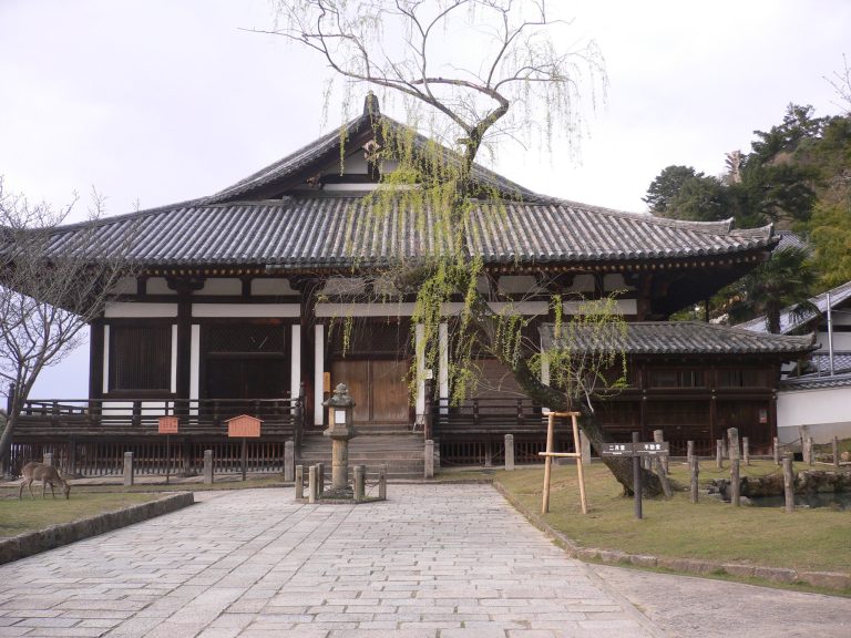 Hokke-dō: A Nara-Period Buddhist Hall at Tōdai-ji