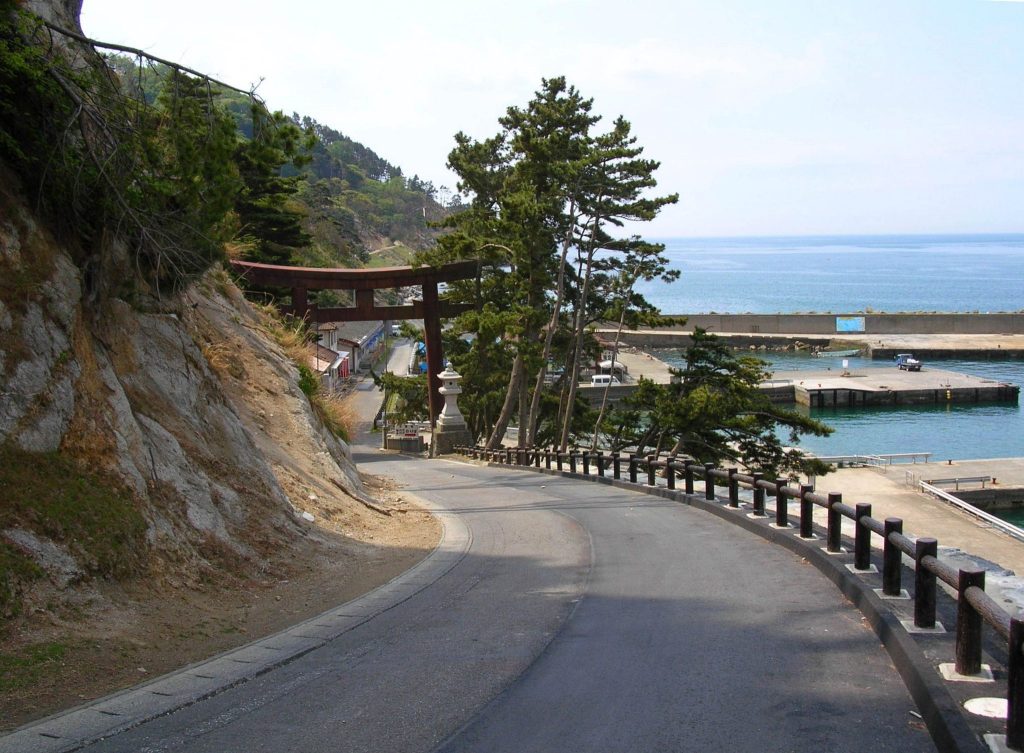 Koganeyama Shrine (Ishinomaki): A Sacred Shinto Shrine on Mount Kinka 5 Koganeyama Shrine (Ishinomaki)