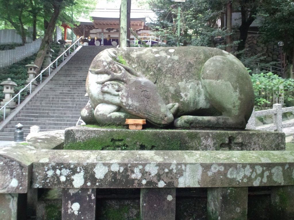 Hiraoka Shrine: A Historic Shinto Shrine in Higashiōsaka 1 Hiraoka Shrine