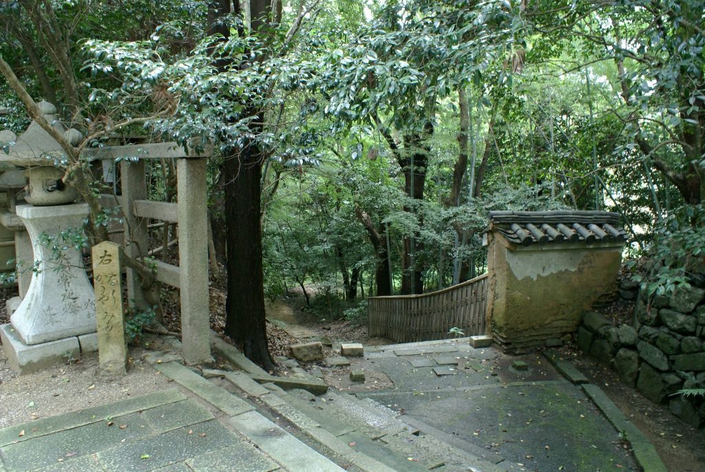 Iwashimizu Hachimangū: A Historic Hachiman Shrine in Japan 4 Iwashimizu Hachimangū