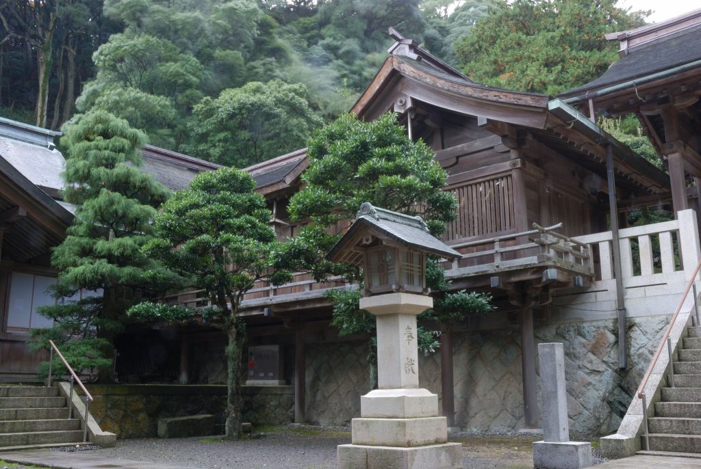 Miho Shrine: A Paired Shinto Sanctuary in Japan 5 Miho Shrine