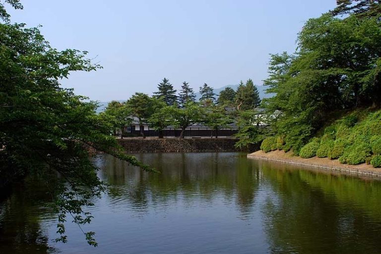 Yonezawa Castle: A Japanese Domain Seat and Uesugi Stronghold