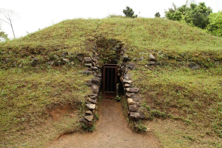 Okadayama Kofun: A Burial-Mound Group in Matsue, Japan