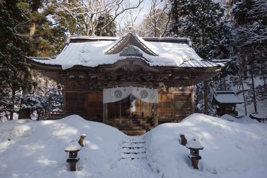 Towada Shrine: A Sacred Mountain Sanctuary beside Lake Towada 1 Towada Shrine