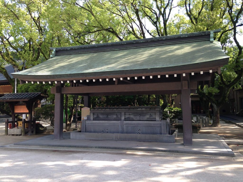 Hakozaki Shrine: A Historic Hachiman Shrine in Fukuoka, Japan 4 Hakozaki Shrine