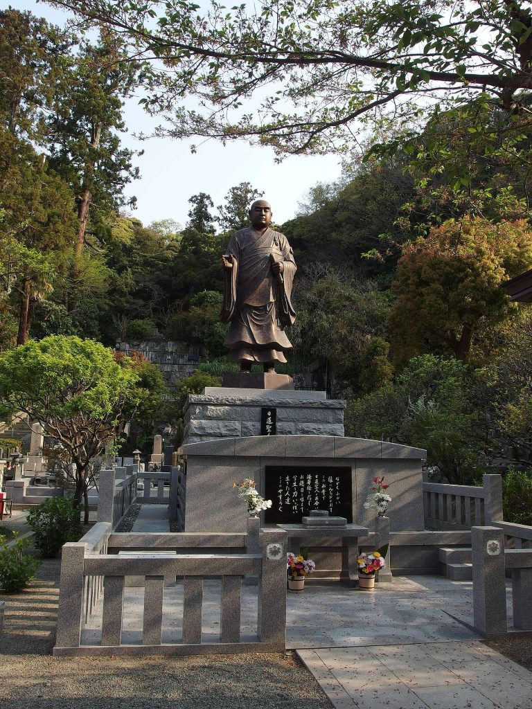 Myōhon-ji Temple: A Nichiren Buddhist Head Temple in Kamakura 3 Myōhon-ji Temple