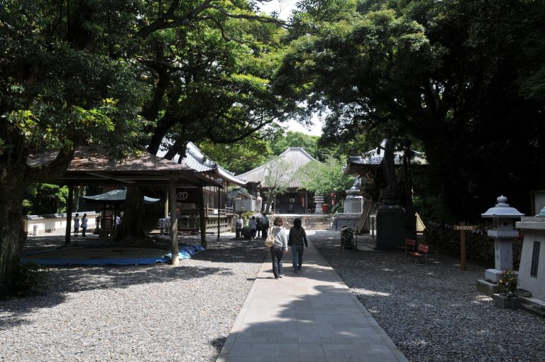 Hotsumisaki-ji Temple: A Shingon Buddhist Temple and Pilgrimage Landmark in Japan