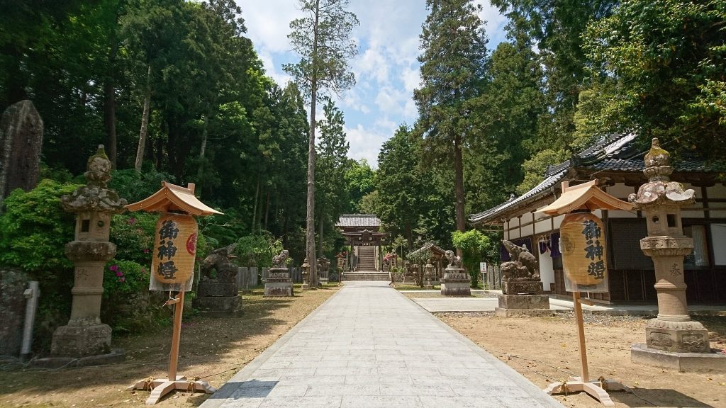 Shidori Shrine: An Ancient Weaving Shrine in Yosano, Japan 2 Shidori Shrine