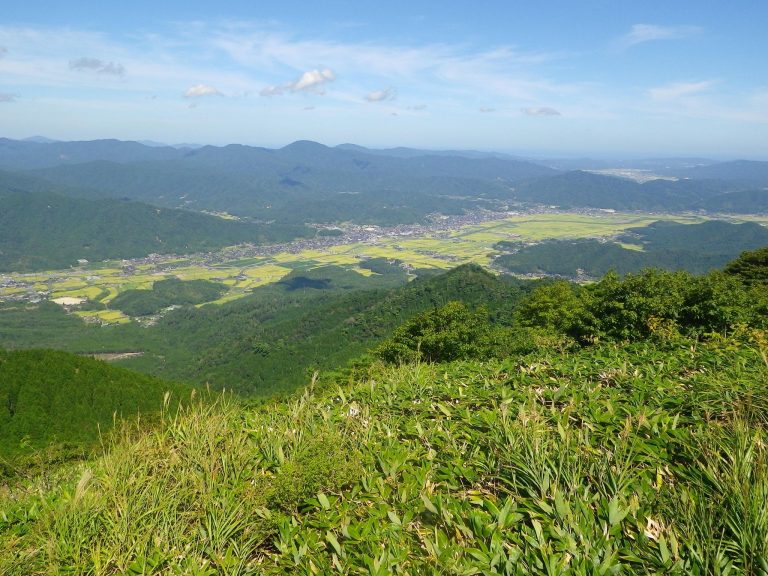 Ebisuyama Kofun: A Fourth-Century Keyhole Burial Mound in Japan