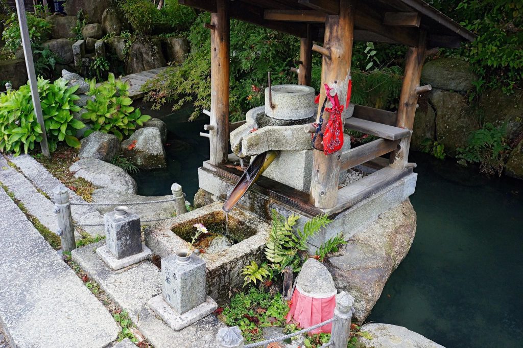 Kannonshō-ji Temple: A Buddhist Pilgrimage Temple on Mount Kinugasa 4 Kannonshō-ji Temple