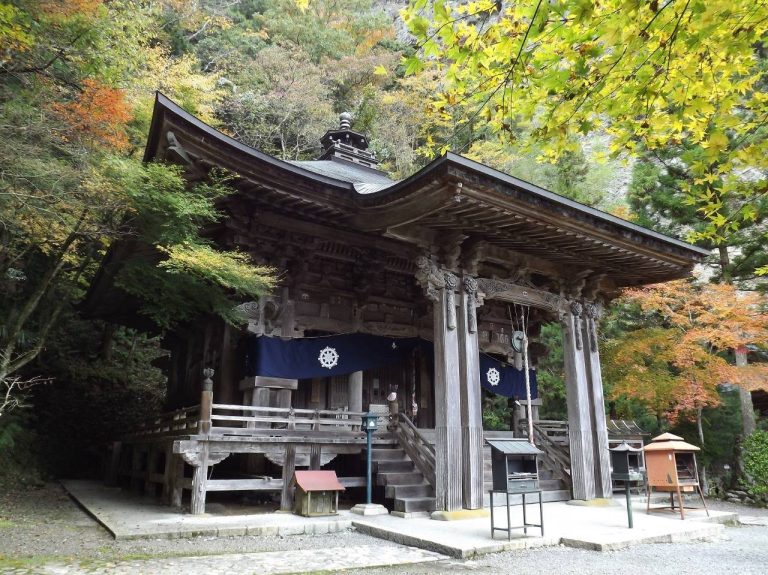 Iwaya-ji Temple: A Mountain Sanctuary on the Shikoku Pilgrimage