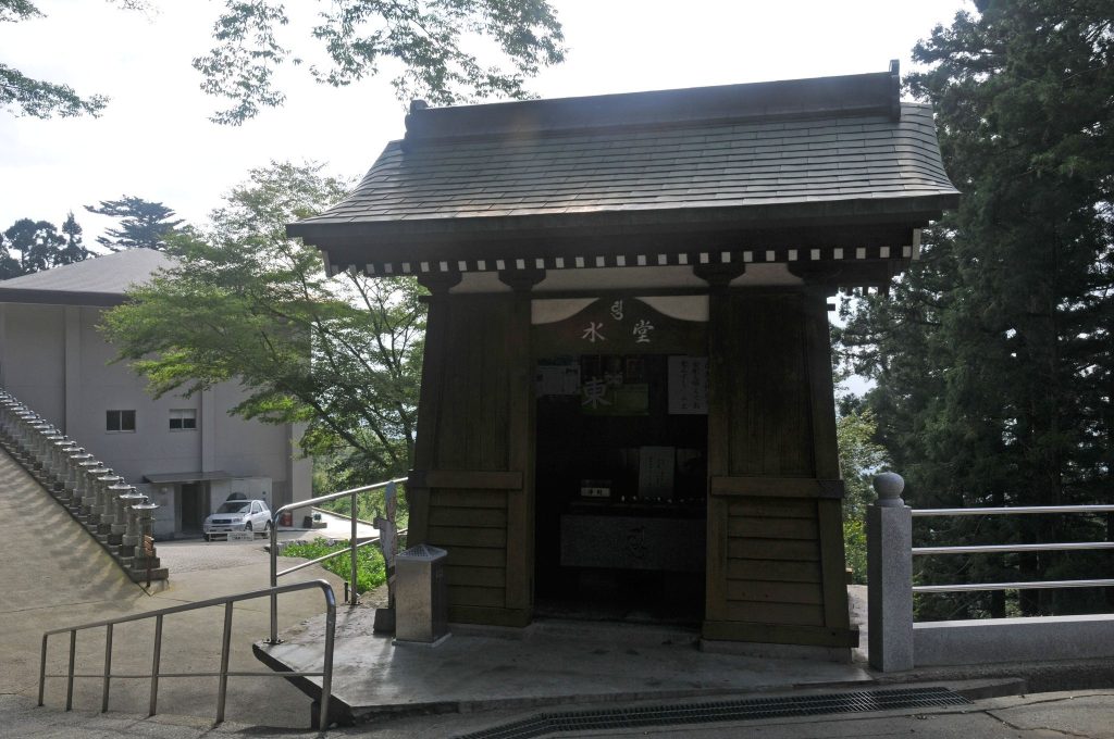Unpen-ji Temple: A Shingon Buddhist Temple on Mount Unpenji 4 Unpen-ji Temple