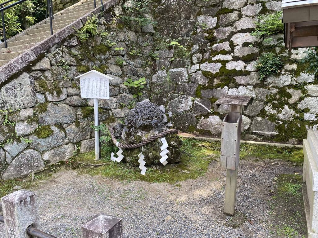 Yoshida Shrine: A Historic Shinto Center in Kyoto 2 Yoshida Shrine