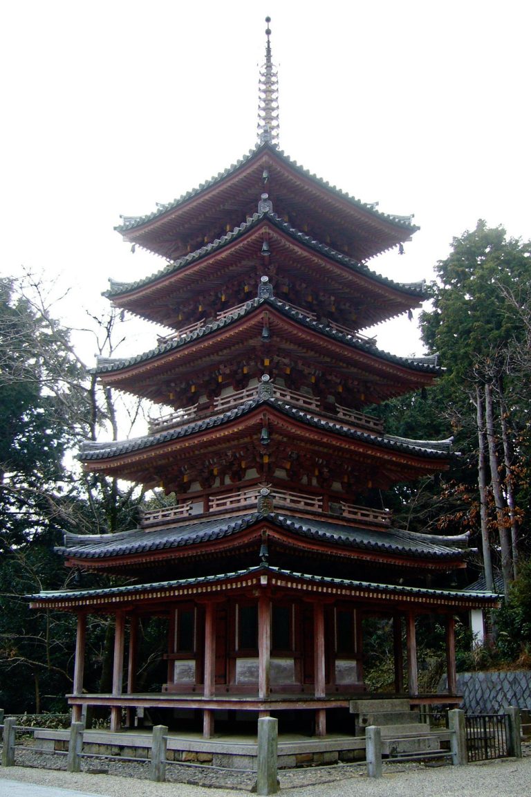 Kaijūsen-ji Temple: A Buddhist Temple and Kamakura-Period Pagoda in Japan