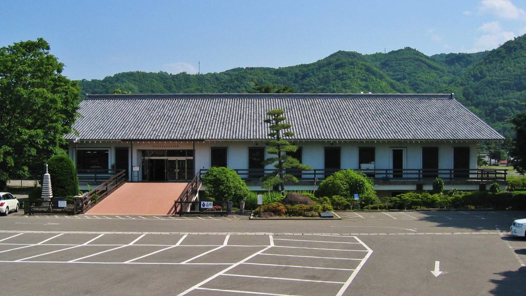 Shinano Kokubun-ji Temple: A Provincial Buddhist Temple in Japan 2 Shinano Kokubun-ji Temple