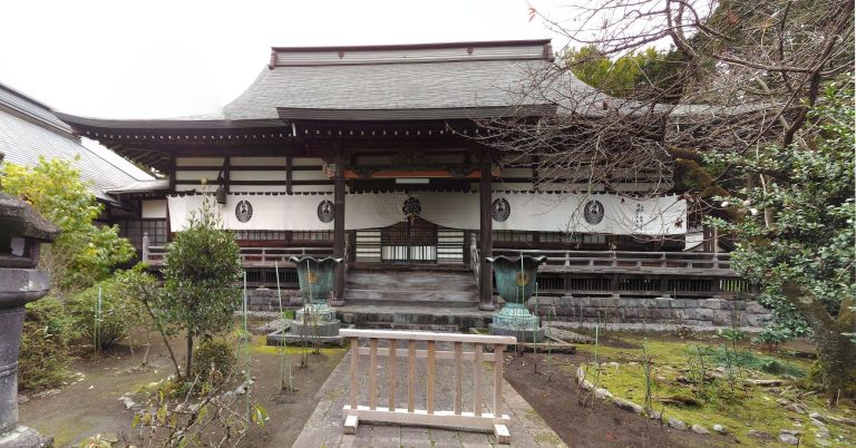 Shimojō Myōren-ji Temple: A Nichiren Buddhist Temple in Fujinomiya