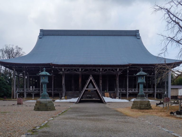 Shōkō-ji Temple: A Honganji Jōdo Shinshū Temple in Takaoka, Japan