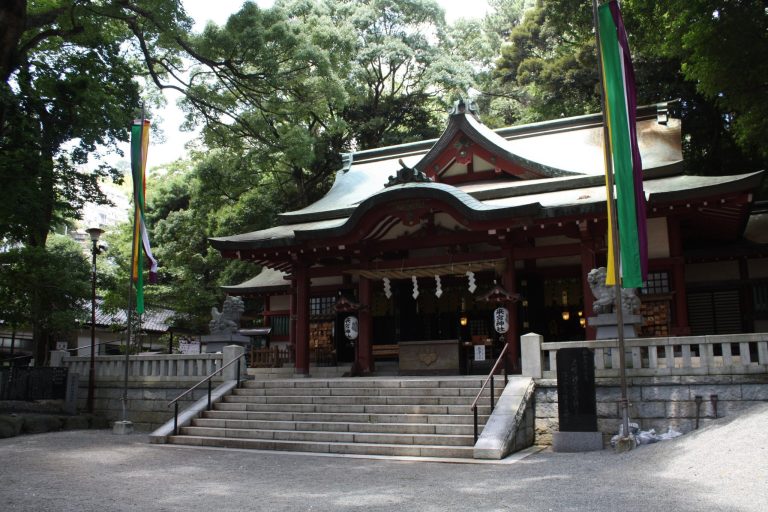 Kinomiya Shrine: A Shinto Shrine and Sacred-Tree Center in Atami, Japan