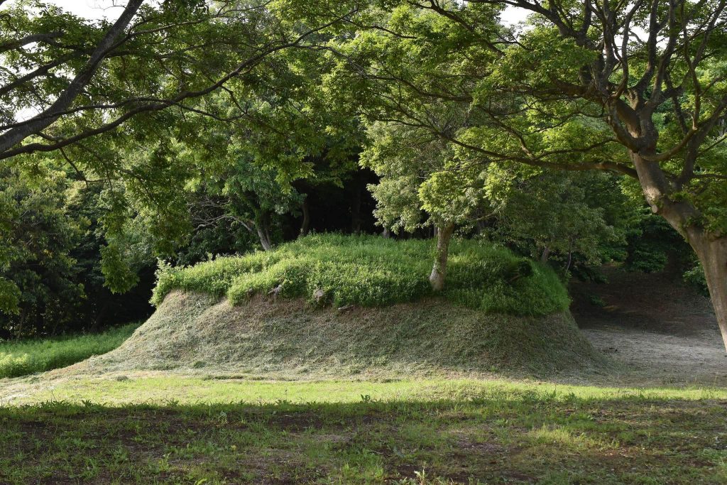 Isohama Kofun Cluster