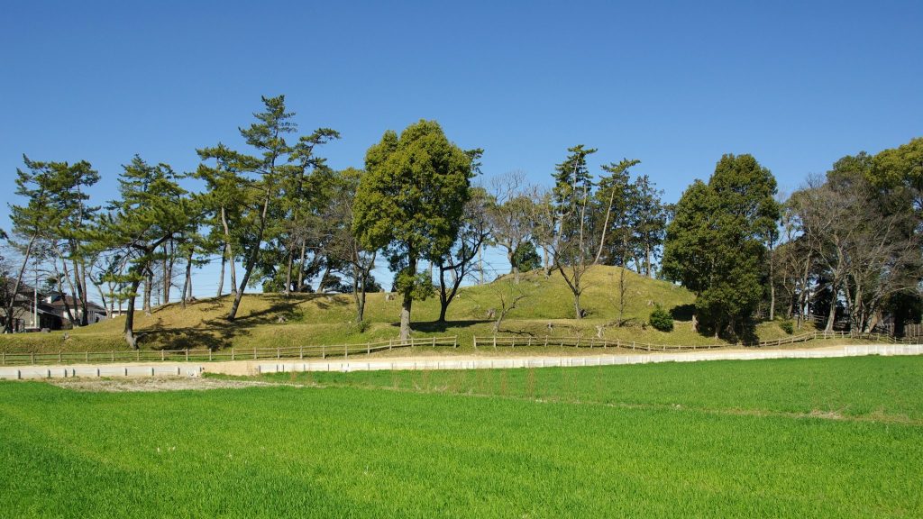 Futago Kofun: An Early Kofun-Period Burial Mound in Japan 4 Futago Kofun