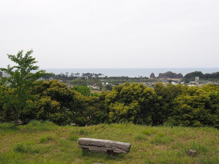 Shinmeiyama Kofun: A Kofun-Period Burial Mound in Japan