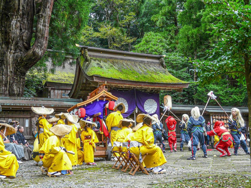Wakasahiko Shrine: A Historic Shinto Shrine Complex in Fukui, Japan 2 Wakasahiko Shrine
