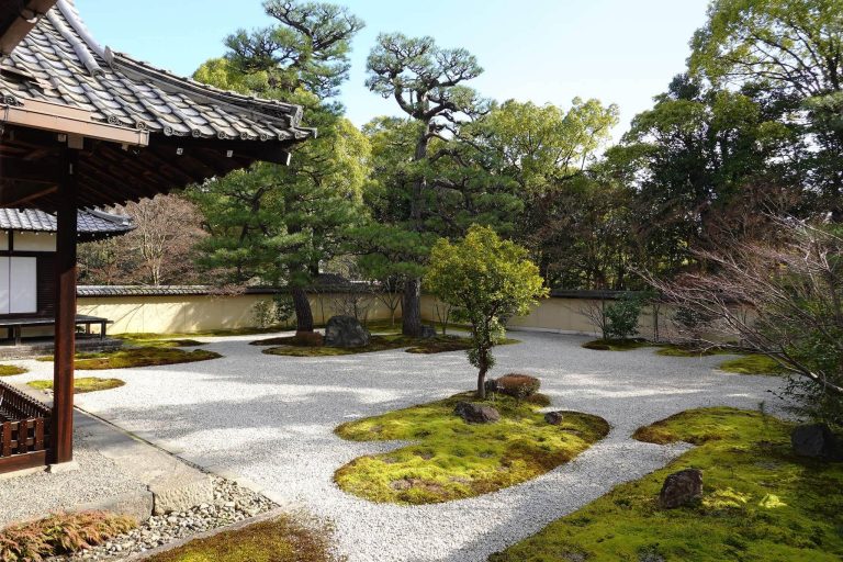 Rozan-ji Temple: Enjo Buddhist Head Temple in Kyoto