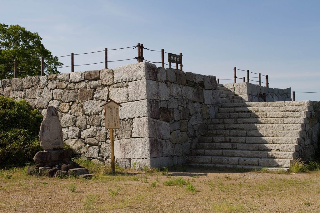 Nihonmatsu Castle: A Hilltop Castle and Domain Seat in Japan 5 Nihonmatsu Castle