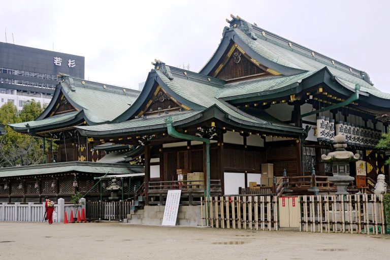 Ōsaka Tenmangū: A Shinto Shrine Dedicated to Tenjin in Osaka