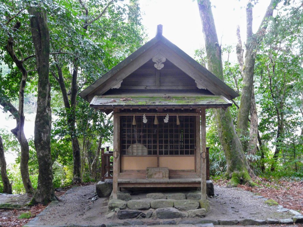Susa Shrine: A Shinto Shrine Associated with Susanoo-no-Mikoto 4 Susa Shrine