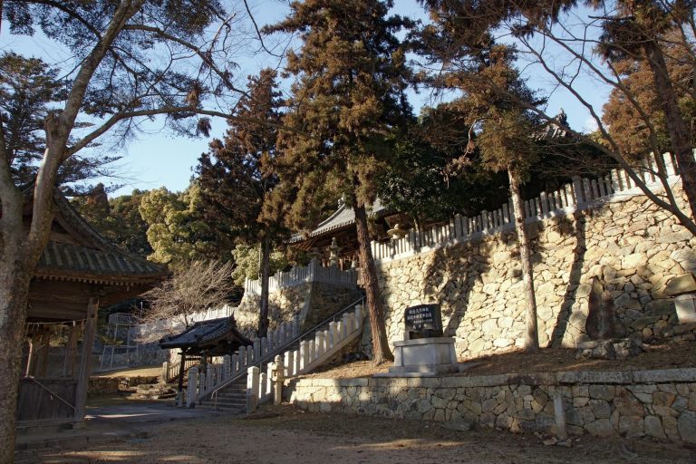 Iibo Nimasu Amaterasu Shrine: A Historic Shinto Guardian Shrine in Tatsuno