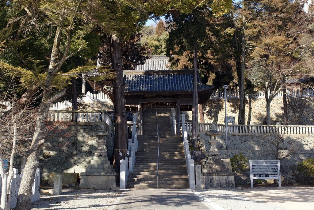 Iibo Nimasu Amaterasu Shrine: A Historic Shinto Guardian Shrine in Tatsuno 4 Iibo Nimasu Amaterasu Shrine