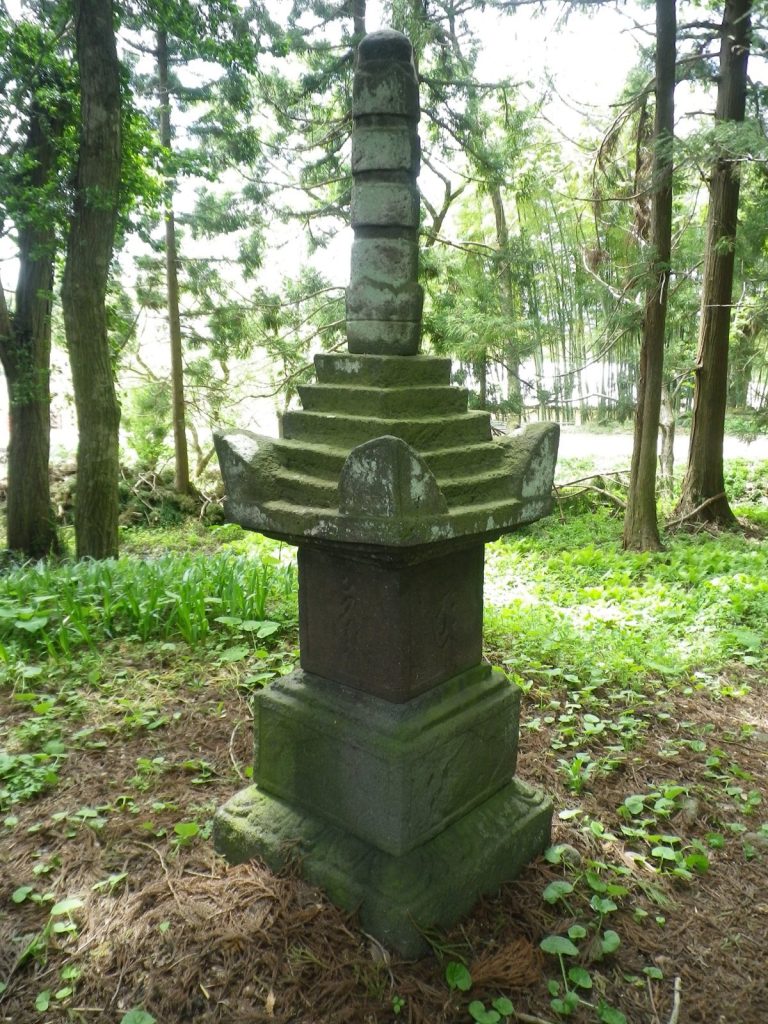 Enichi-ji Temple: A Historic Buddhist Complex in Fukushima, Japan 4 Enichi-ji Temple